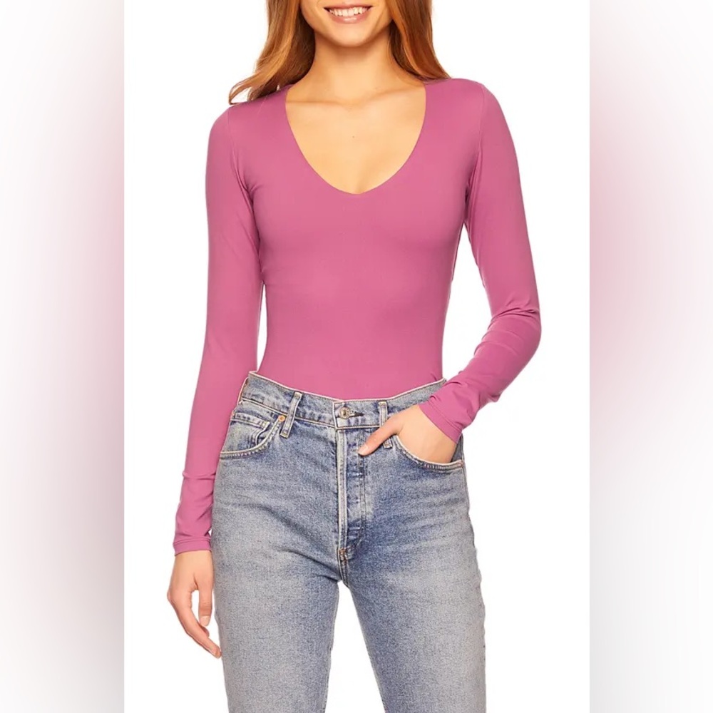 Susana Monaco v neck long sleeve grape